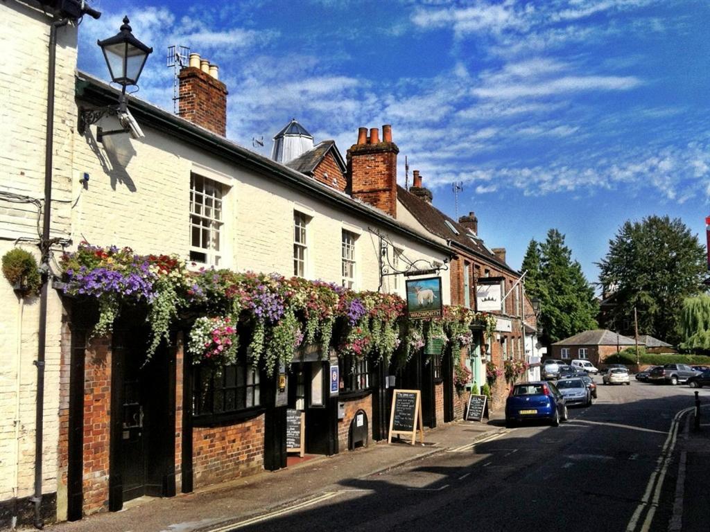 The Lamb Inn Marlborough Exterior photo